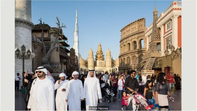 Global Village, 7 Januari 2017