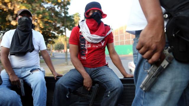 Un grupo de hombres armados en México