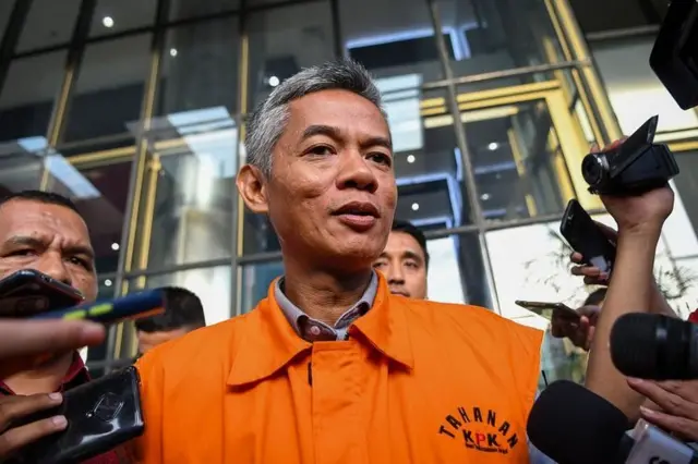 Wahyu Setiawan, Harun Masiku, Hasto Kristiyanto