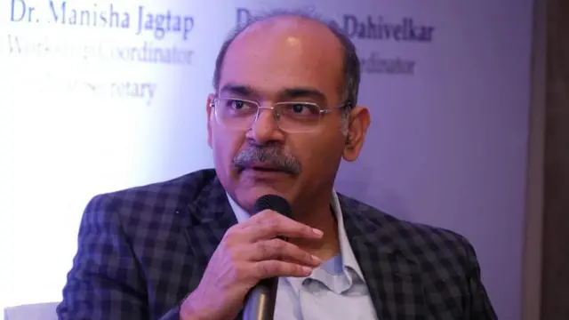 डॉ. निखिल दातार