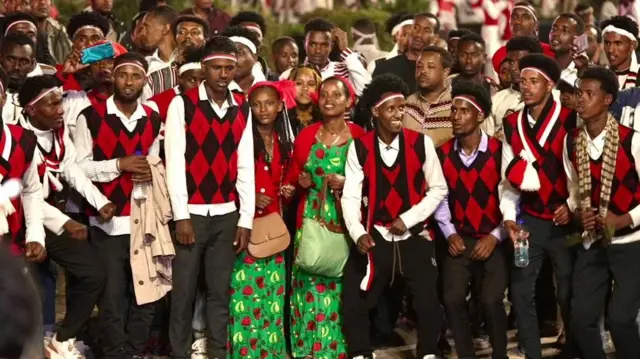 Dargaggeessaafi shamarrab jala bultii Irreecha Hora Finfinnee bara 2025 daandiitti bahan