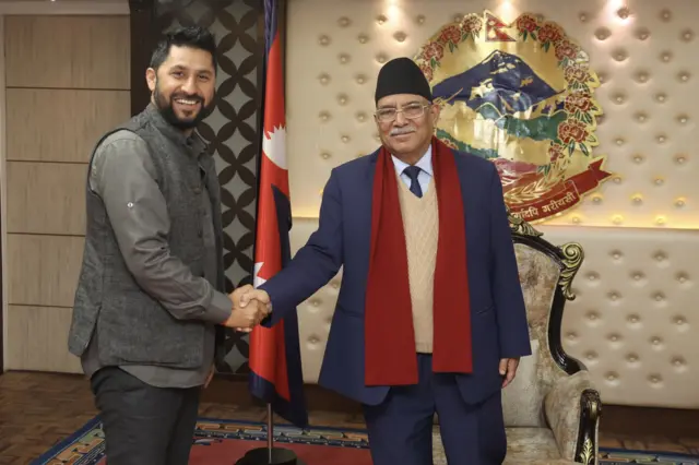 रवि लामिछाने र प्रचण्ड