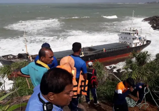 අනතුරට පත් නෞකාව