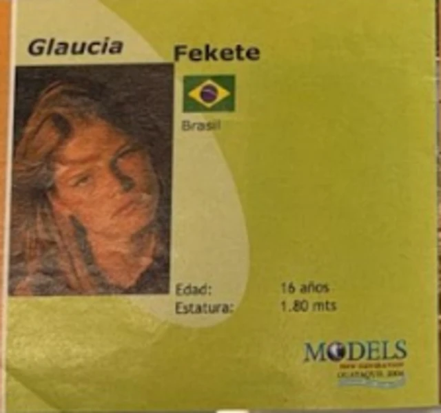 Recorte de revista mostra Glaucia Fekete como modelo