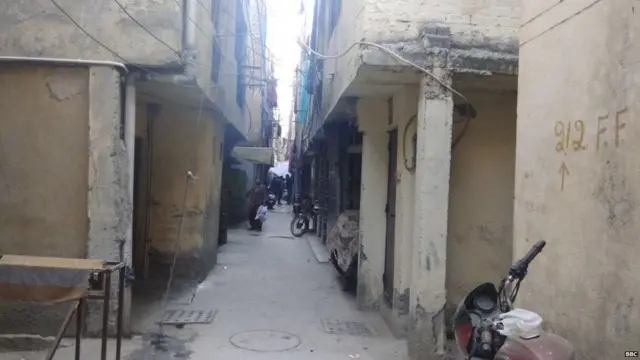 અંકિતના ઘરની ગલી