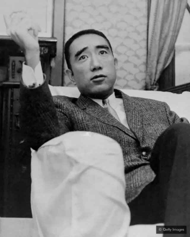 Mišima je bio pod snažnim uticajem evropske kulture i filozofije, posebno Ničea i kasnih romantičara