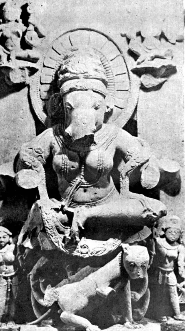 மத்திய பிரதேசம் மாண்டசூர் பகுதியைச் சேர்ந்த விநாயகி