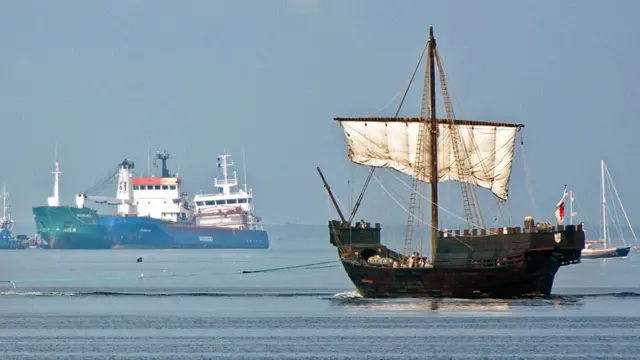 Una réplica de una coca Hansa del siglo XV.