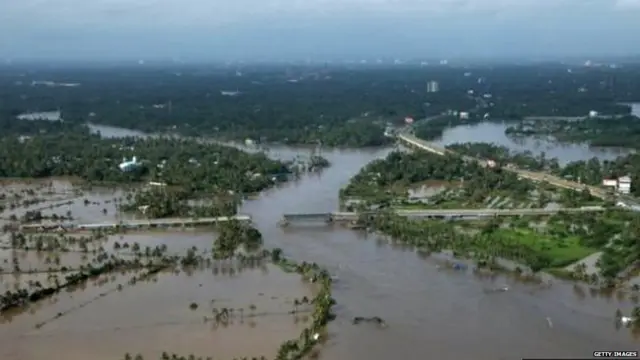 केरल, बाढ़