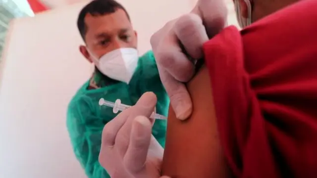 لقاح ضد كوفيد19