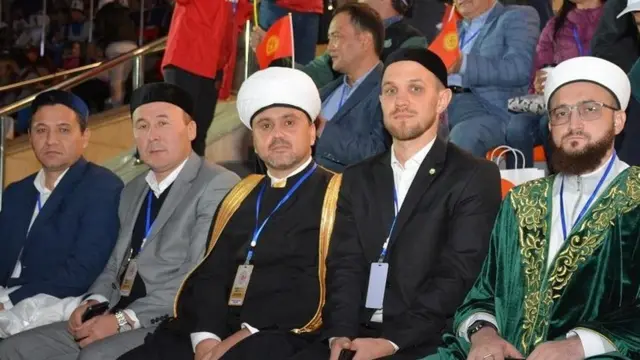 Жыйынга Кытай, Орусия жана Орто Азия мамлекеттеринин дин аалымдары чогулду