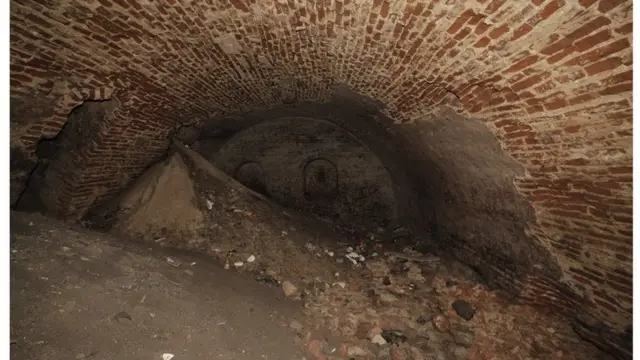 Подземелье в центре Нежина