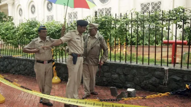 जे.डे, मीडिया, अंडरवर्ल्ड