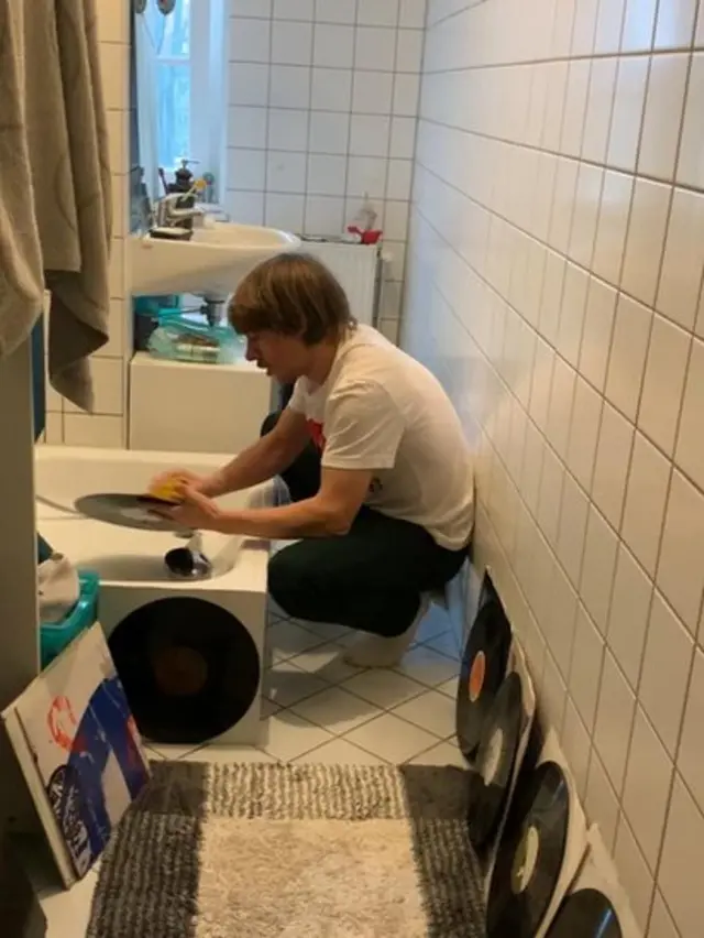 Денис Казначеев