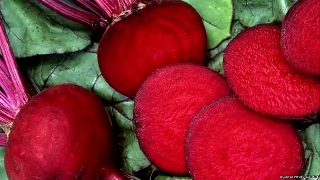 ਚੁਕੰਦਰ ਦੇ ਵੱਖਰੇ ਵਿੱਚ ਜਿਓਸਮੀਨ ਦੀ ਅਹਿਮ ਭੂਮਿਕਾ ਹੁੰਦੀ ਹੈ