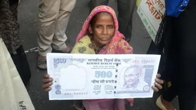 પ્રતીકાત્મક તસવીર