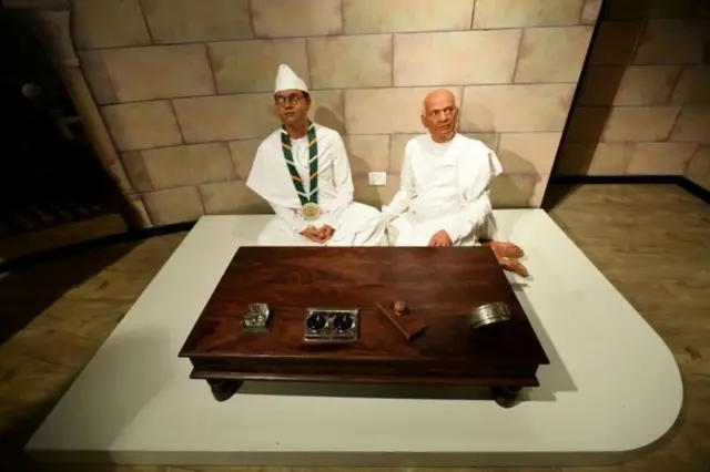 சுபாஷ் சந்திர போஸ், சர்தார் வல்லபாய் படேல், காங்கிரஸ் சுதந்திரப் போராட்டம், போஸ், படேல், நேரு, காந்தி