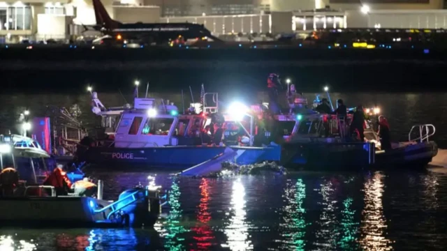 American Airlines regional passenger jet and a U.S. Army Black Hawk helicopter crash