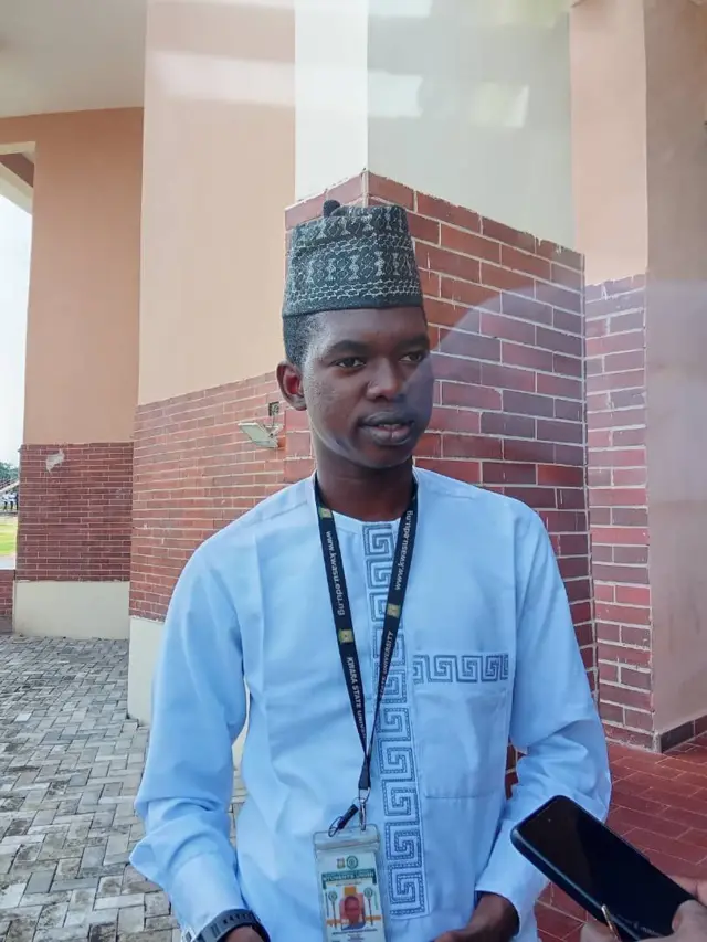 Aworan aarẹ awọn akẹkọọ Lasu