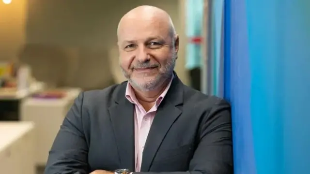 Partager des informations sur votre domaine d'expertise est un excellent moyen d'être actif sur LinkedIn, explique le directeur Milton Beck