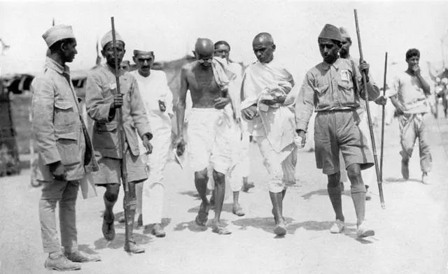 दिल्ली को गांधी की ज़रूरत