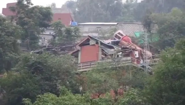 मुझफ्फराबाद इथे भारताने हल्ला केल्यानंतर झालेलं नुकसान