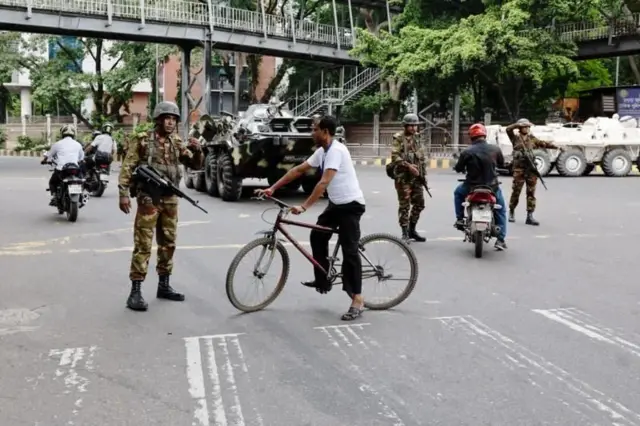 দুই মাসের জন্য সেনাবাহিনীকে ম্যাজিস্ট্রেসি ক্ষমতা দেয়া হয়েছে