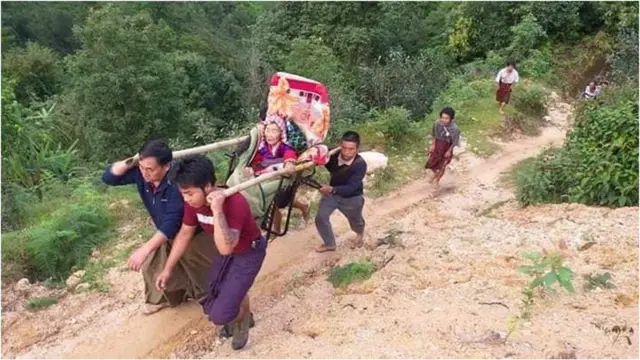 ရာနဲ့ချီတဲ့ ဒေသခံတွေ ထွက်ပြေးတိမ်းရှောင်နေရ