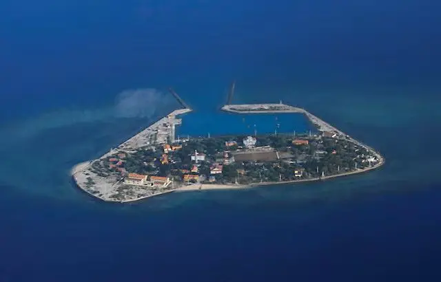 Ảnh chụp từ trên không của Đảo Song Tử Tây (Southwest Cay) do Việt Nam kiểm soát tại quần đảo Trường Sa trong khu vực có tranh chấp chủ quyền trên Biển Đông vào năm 2017