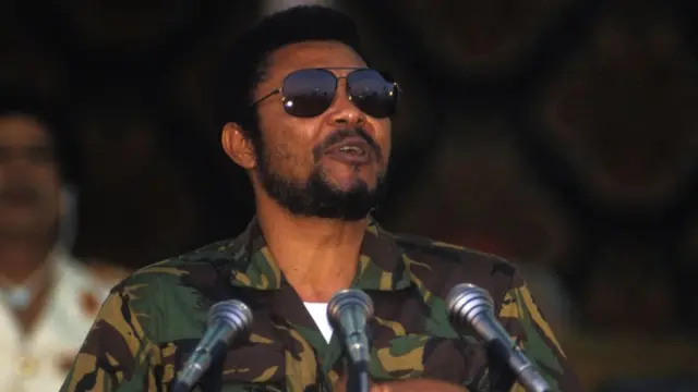 Jerry Rawlings n'afọ 1987