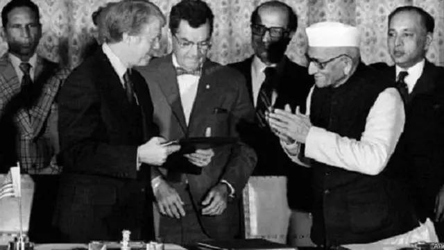 નિક્સન સાથે મોરારજી દેસાઈ