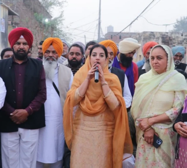 ਗੁਰਪ੍ਰੀਤ ਸੇਖੋਂ ਦੀ ਪਤਨੀ ਮਨਦੀਪ ਕੌਰ ਬਜੀਦਪੁਰ ਜ਼ੋਨ ਤੋਂ ਜ਼ਿਲ੍ਹਾ ਪਰਿਸ਼ਦ ਦੀਆਂ ਚੋਣਾਂ ਲੜ ਰਹੇ ਹਨ