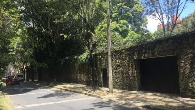 Mansión desde fuera