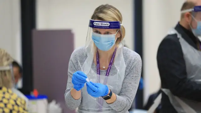 Ortaokul çocukları okulde üç kez test olacaklar