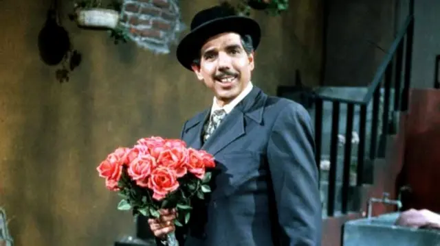 Muere Rubén Aguirre: las cosas y frases que hicieron inolvidable al Profesor Jirafales - BBC News Mundo