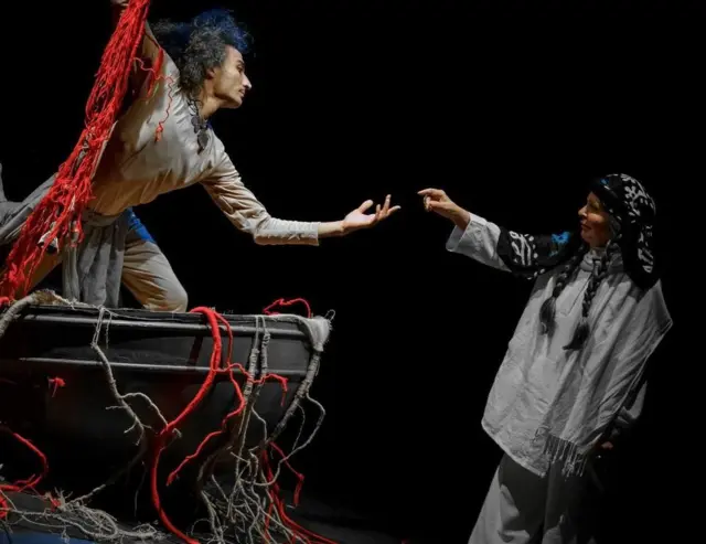 نمایش «در انتظار گودو»