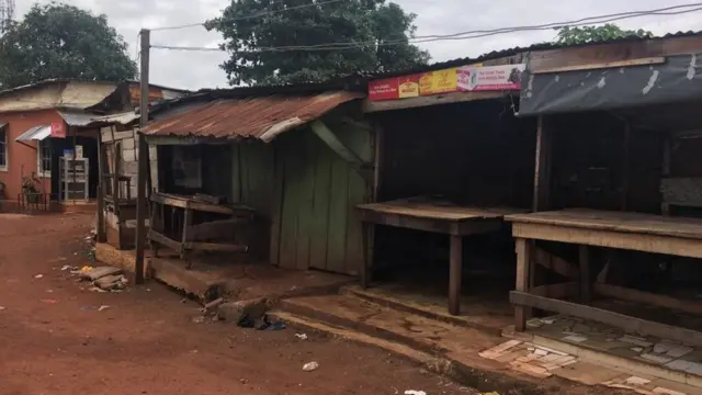 Ahia Old Artisan dị n'Enugwu