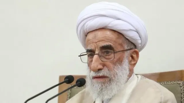 احمد جنتی، دبیر شورای نگهبان ایران علاوه بر اینکه مسن‌ترین سیاستمدار ایرانی است