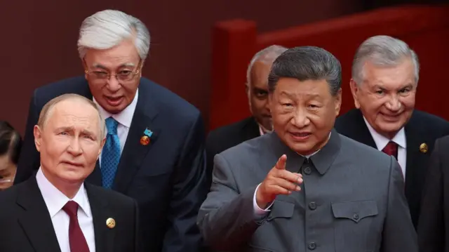 Ўзбекистон Президенти Шавкат Мирзиёев, Хитой раҳбари Си Цзинпин, Қозоғистон Президенти Қосим- Жўмарт Тоқаев, Россия Президенти Владимир Путин
