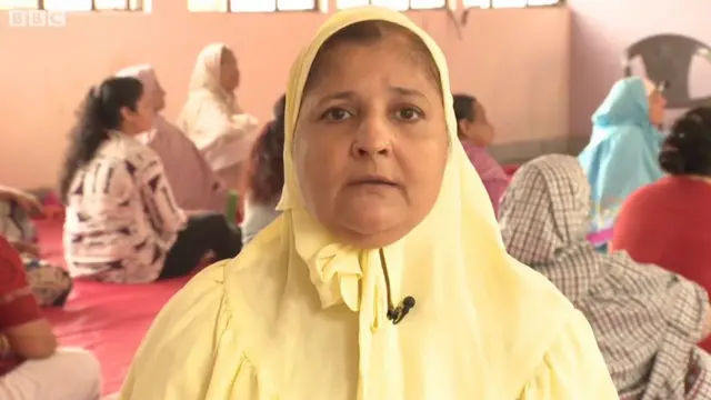 હસનાબુ સુરતી ઘરે નિયમિત યોગ કરે છે