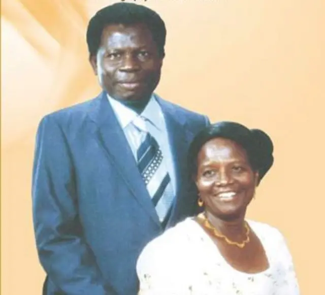 Aworan Pa Akintola ati iyawo rẹ Efuntiloye Mabel Williams