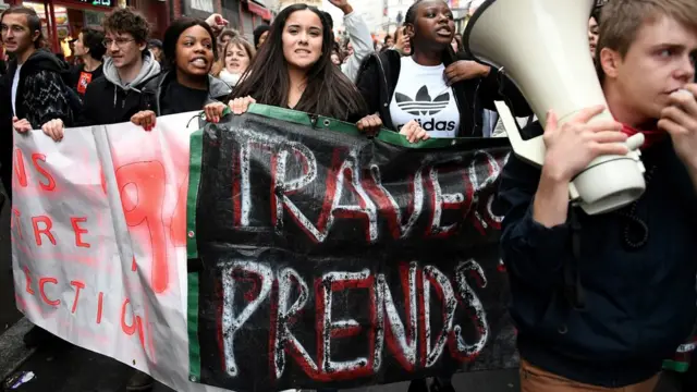 Протест школе