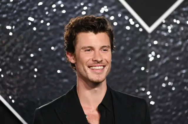 Şarkıcı Shawn Mendes: “Cinselliğimi yeni keşfediyorum”