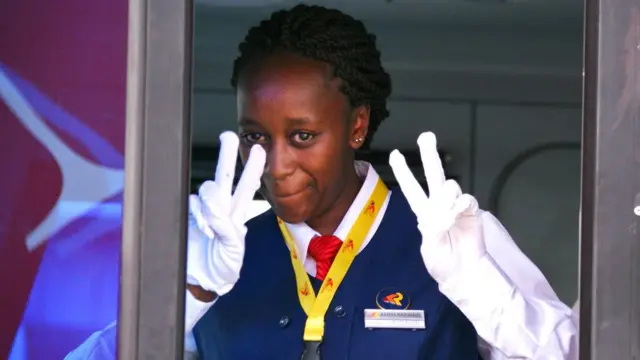 Mmoja wa nahodha wanawake walioendesha gari moshi lililombemba rais Uhuru Kenyatta kutoka Mombasa hadi Nairobi wakati wa uzinduzi.