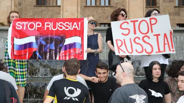 Tbilisidə etirazlar