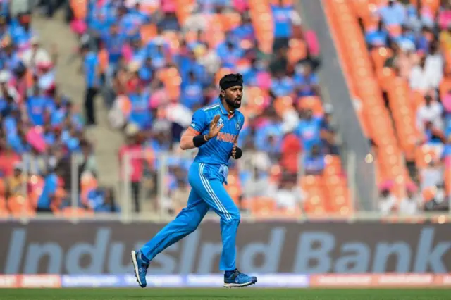 हार्दिक पांड्या 