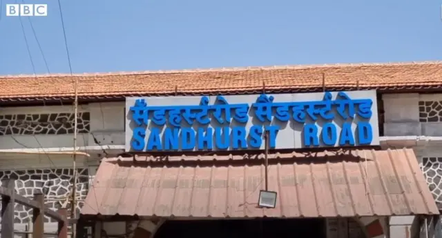 सँडहर्स्ट रोड