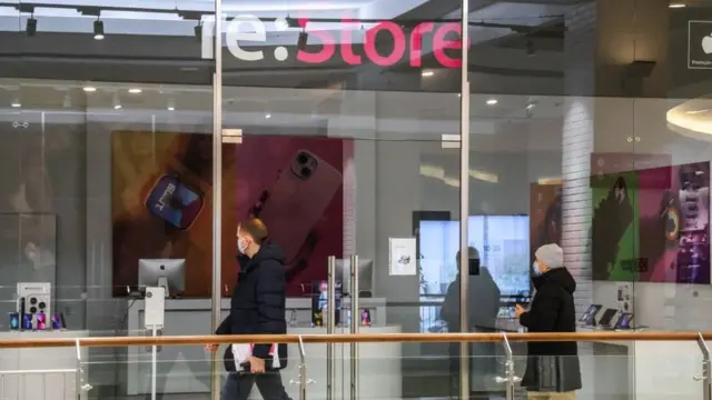 اپل هم فروشگاه‌های خود را در روسیه تعطیل کرده