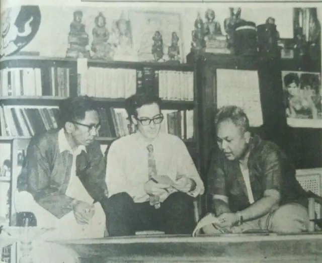 မန္တလေးတက္ကသိုလ်ရောက် ဂျွန်အိုကယ်နဲ့ မြန်မာစာကထိက ဦးမောင်မောင်တင်၊ သမိုင်းပါမောက္ခ ဒေါက်တာသန်းထွန်း