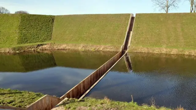 Міст Мойсея